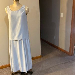 All silk Liz Claiborne 2 piece long skirt w elastic waist and top